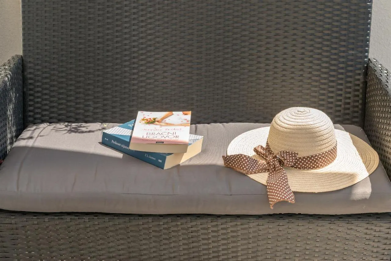 Magnolia 4* Luxury Apartment In Town Center Trogir