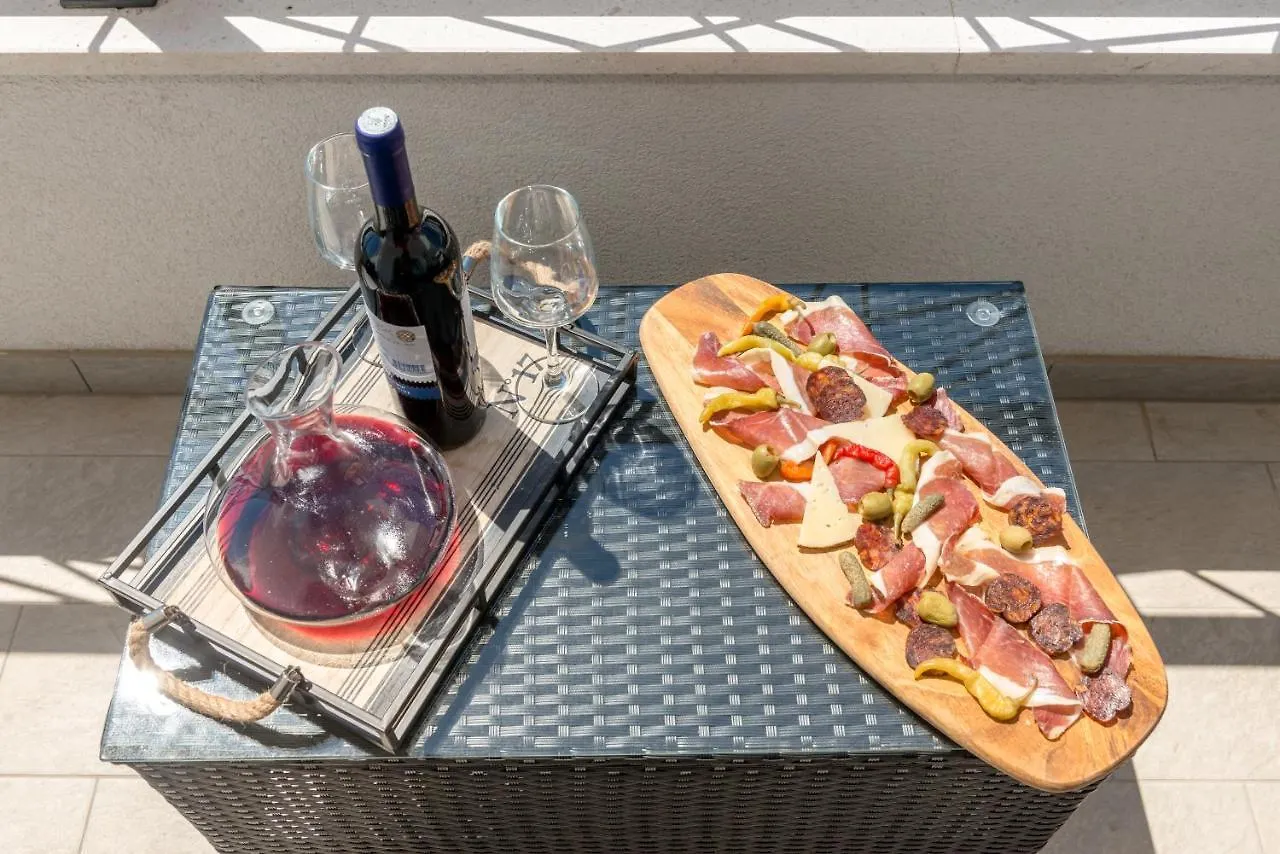 Magnolia 4* Luxury Apartment In Town Center Trogir