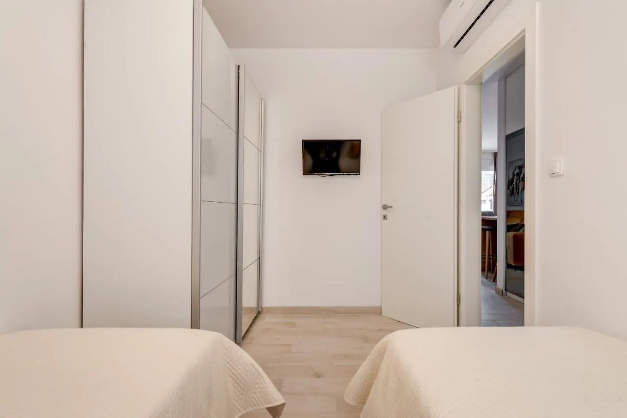 Magnolia 4* Luxury Apartment In Town Center Trogir