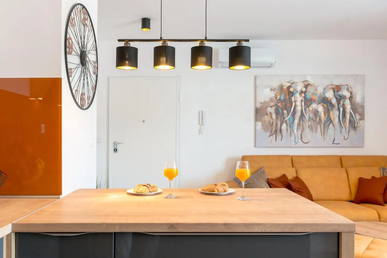 Magnolia 4* Luxury Apartment In Town Center Trogir
