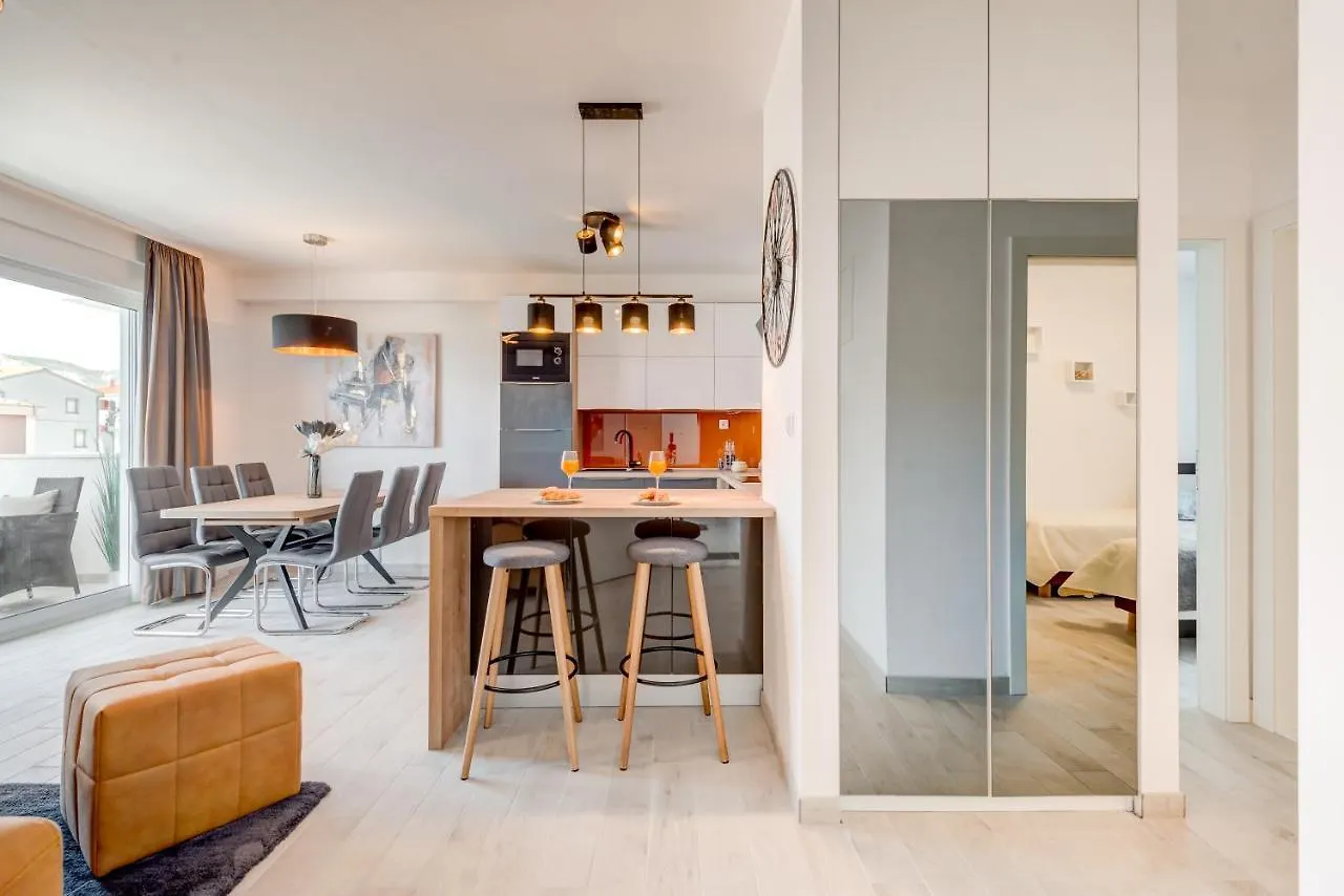 Magnolia 4* Luxury Apartment In Town Center Trogir Croatia