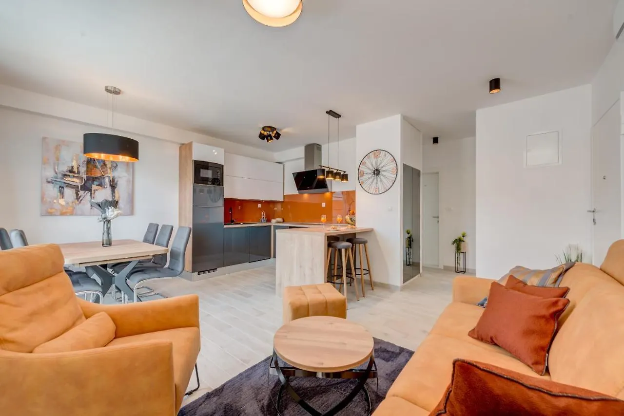 Magnolia 4* Luxury Apartment In Town Center Trogir